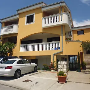 Jadranka Povile Apartment Novi Vinodolski