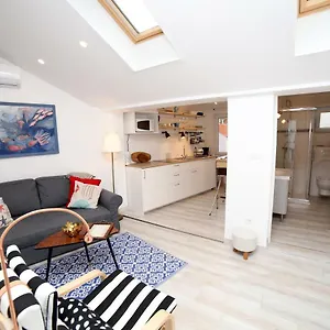 https://sweet-suite-with-free-private-parking.pula-hotels.org