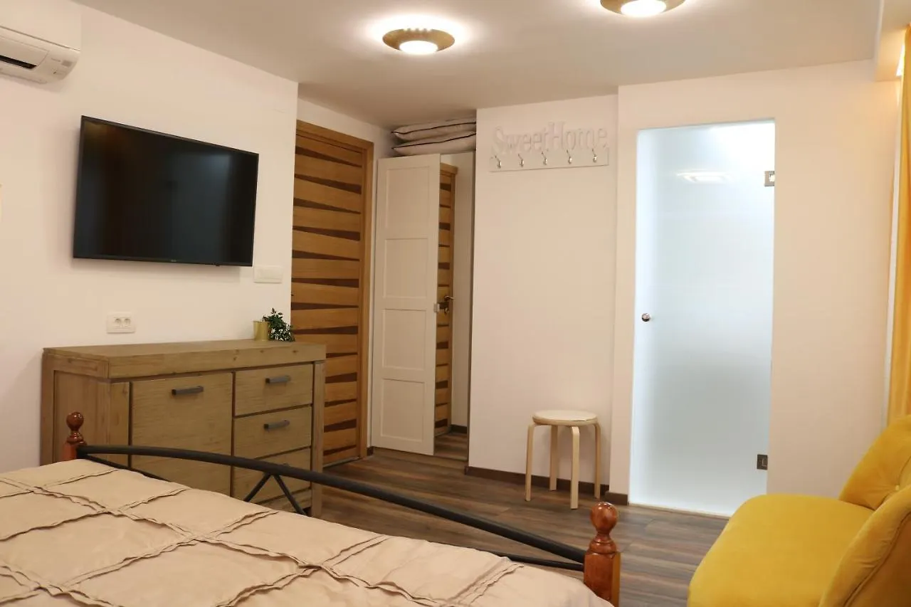 House Sandra 3*, Split Croatia