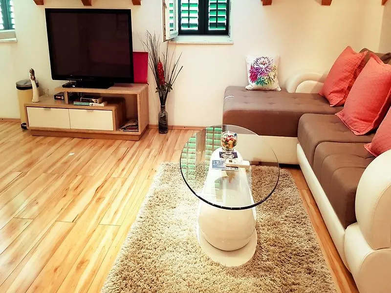 House Sandra 3*, Split Croatia